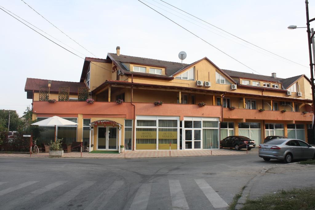 Hotel Vila Veneto Timişoara Exteriör bild